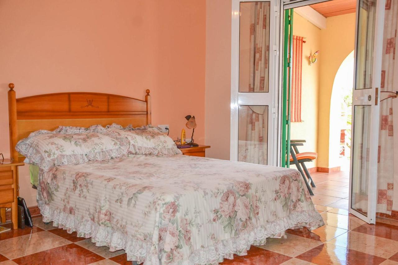 Traumhaus Fuer 6 Personen Mit Spektakulaerem Privaten Pool Und Schoenem Ausblick In Die Natur Hozanejos 외부 사진